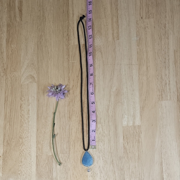 Blue Agate Pendant Necklace - Picture 7 of 8